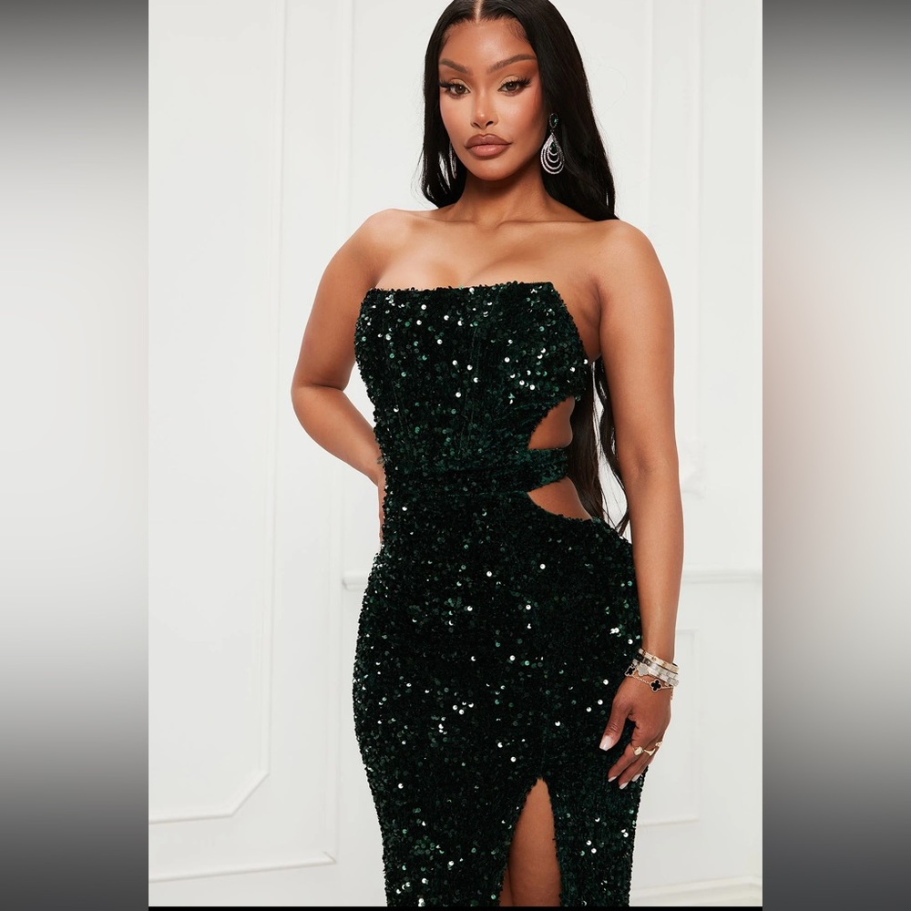 Fashion Nova green sequin gown - Picture 4 of 6